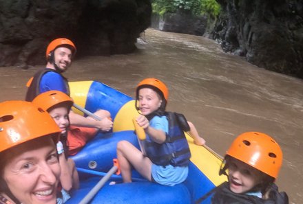 Bali mit Jugendlichen - Java & Bali Family & Teens - Familie im Raftingboot