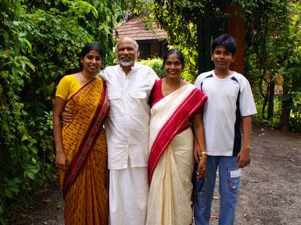 Indien Familienreise - Gastgeberfamilie Moozhiyil