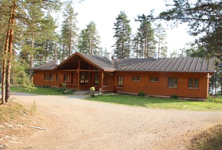 Finnland Familienreise - Finnland for family individuell - Eräkeskus Lodge Außenansicht