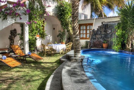 Galapagos mit Jugendlichen - Galapagos Family & Teens - Albemarle Galapagos Boutique Hotel - Pool