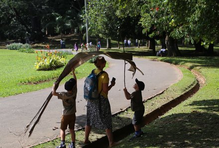 Sri Lanka for family individuell - Sri Lanka Individualreise mit Kindern - Spaziergang im botanischen Garten