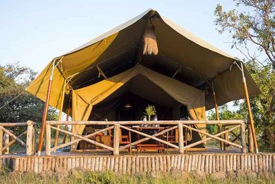 Kenia Familienreise - Kenia for family - Kilima Camp Zelt außen