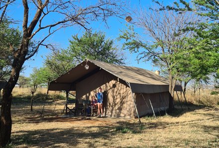 Safari Afrika mit Kindern - Safari Urlaub mit Kindern - beste Safari-Gebiete - Serengeti Nationalpark - Camp in der Serengeti