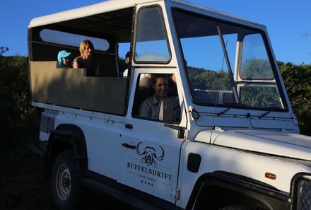 Südafrika mit Kindern - Garden Route for family - Buffelsdrift Game Lodge Fahrzeug
