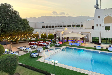 Oman Family & Teens - Oman Familienreise - Golden Tulip Nizwa Poolbereich