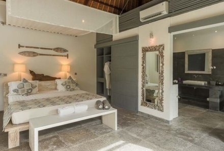 Bali for family deluxe - Familienreise Bali mit Kindern - Indiana Kenanga - Bett Villa
