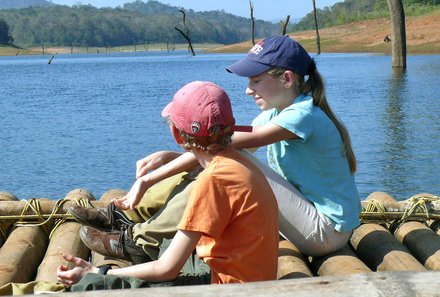 Indien mit Kindern - Familienurlaub Indien - Flossfahrt