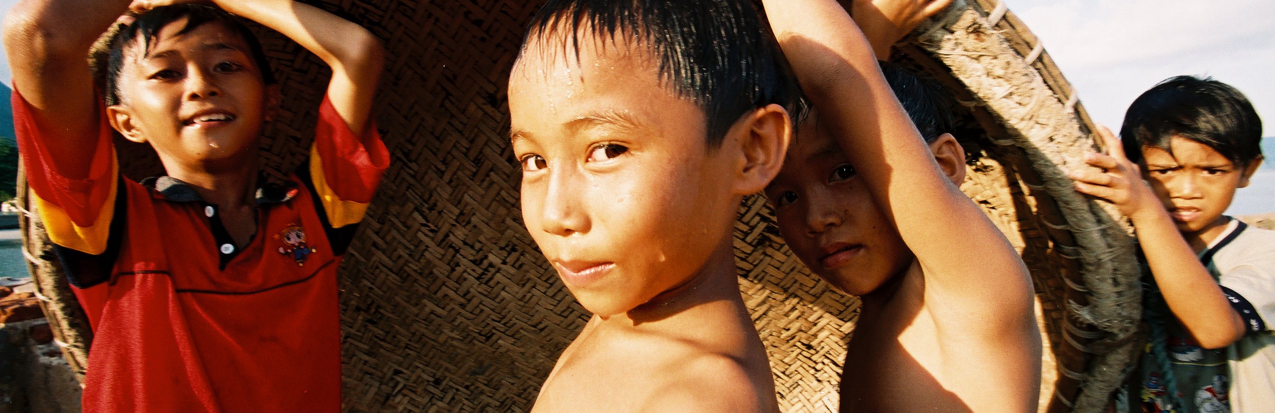Familienreise Vietnam - Vietnam mit Kindern - einheimische Kinder