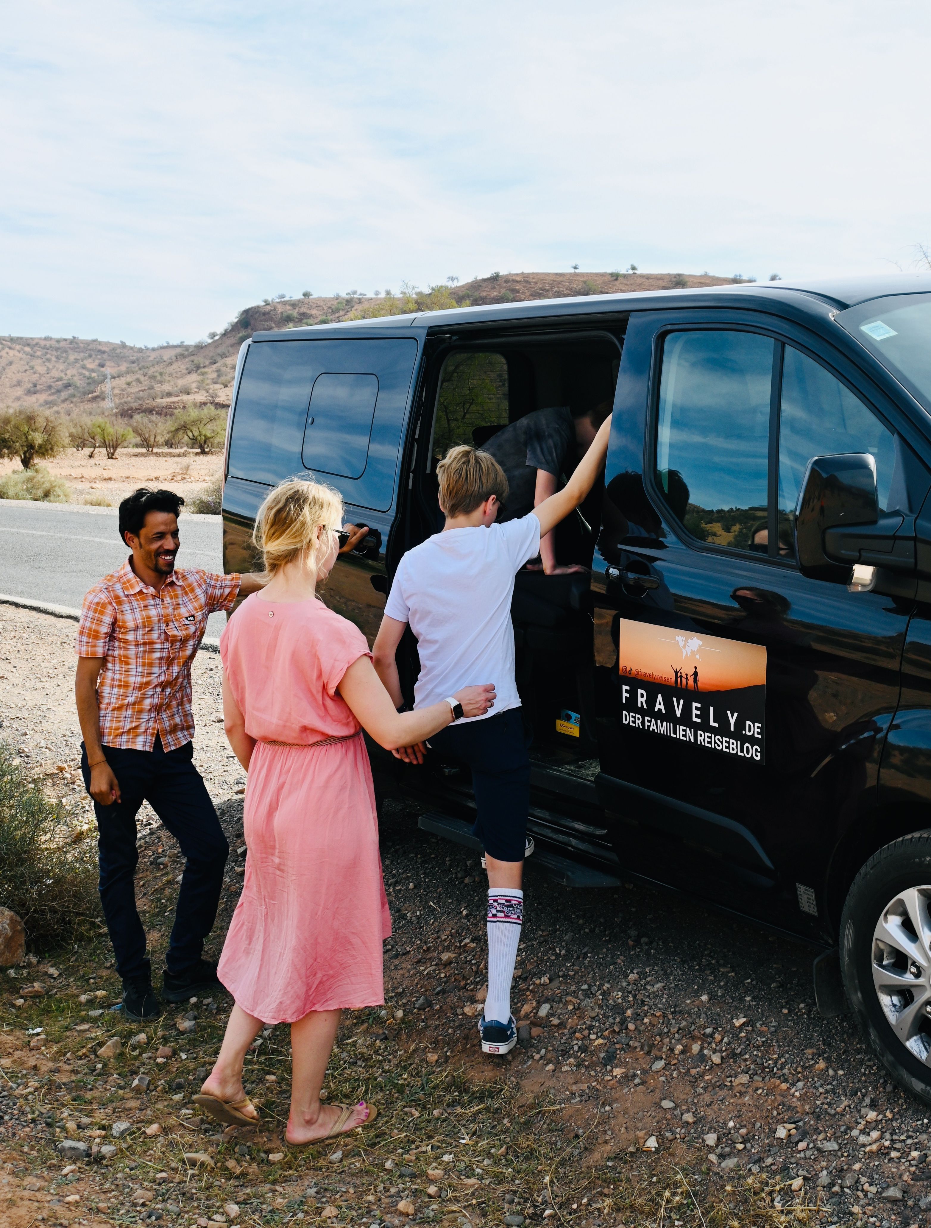 Marokko for family individuell - Erfahrungen mit Kindern in Marokko - Familie Mietwagen Bus