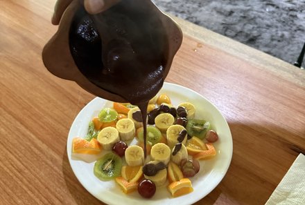 Familienreise Galapagos und Ecuador - Galapagos Family & Teens - Obst mit selbstgemachter Schokosoße