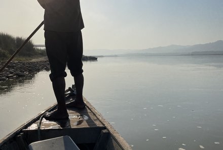 Nepal for family - Chitwan Nationalpark - Fluss Safari mit Guide