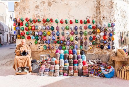 Familienreise Marokko - Hüte Stand Marrakesch