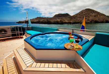 Familienreise mit Kindern- Galapagos for family - Anahi Yacht - Jacuzzi