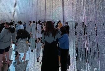 Japan for family individuell - Teamlab Planets - Spiegel