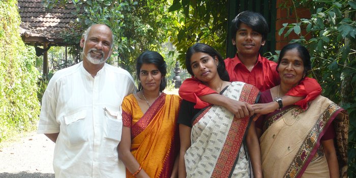 Indien Süd mit Kindern - Indien-Familienreise - Einheimische Familie in Indien