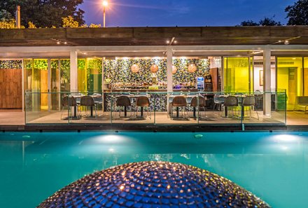 Indien mit Kindern - Indien for family - The Park Hotel Delhi - Pool