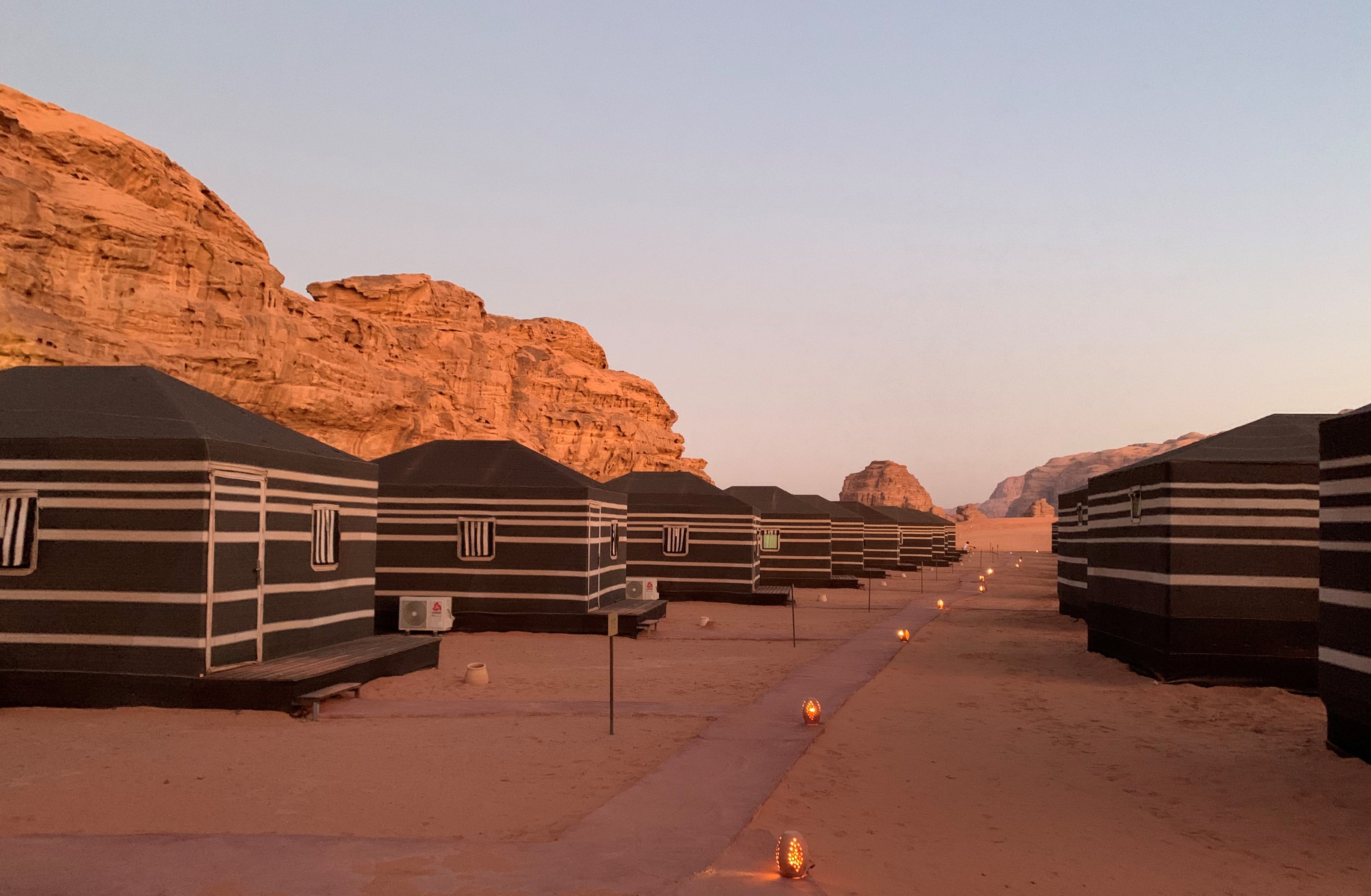Urlaub in Jordanien Erfahrungen - Familienreise in Jordanien - Wüstencamp Wadi Rum