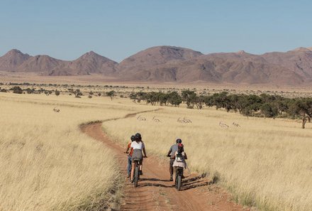 Namibia for family - Namib Desert Lodge - Fahrrad fahren