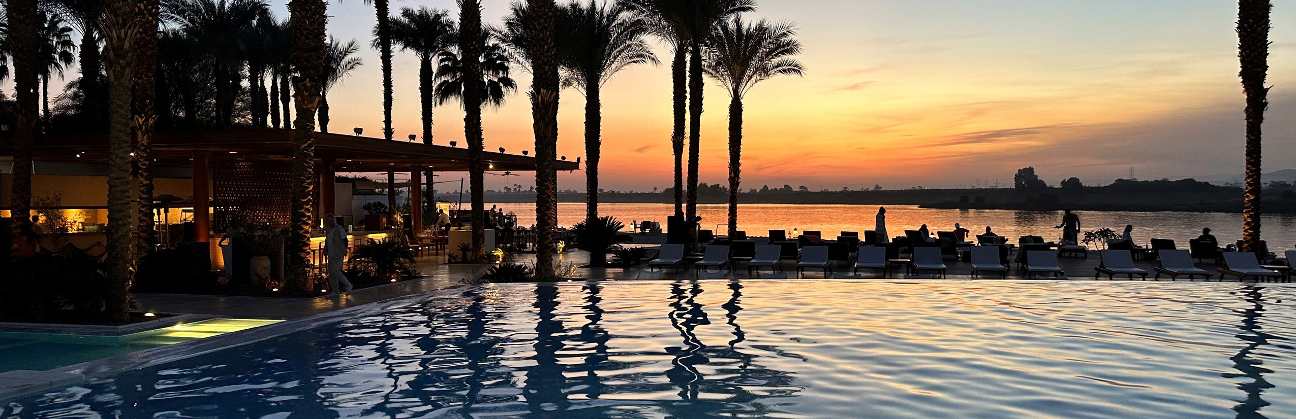 Familienreise Ägypten - Ägypten for family individuell deluxe - Hilton Luxor Resort and Spa - Sonnenuntergang