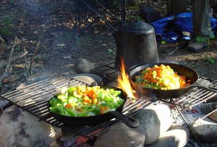 Rocky Mountains mit Kindern - Rocky Mountains for family - Kochen auf dem Lagerfeuer