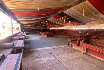 Jordanien Rundreise mit Kindern - Jordanien for family - Wadi Rum Captains Camp - Restaurant
