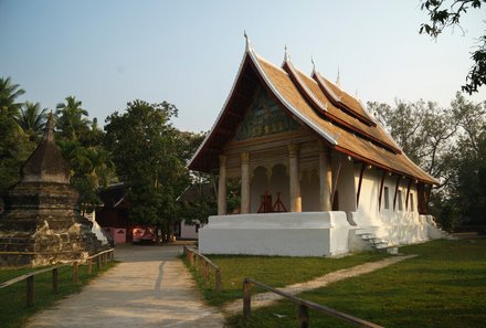 Laos und Vietnam Familienreise - Laos und Vietnam Reise mit Kindern - Tempelbesuch Luang Prabang