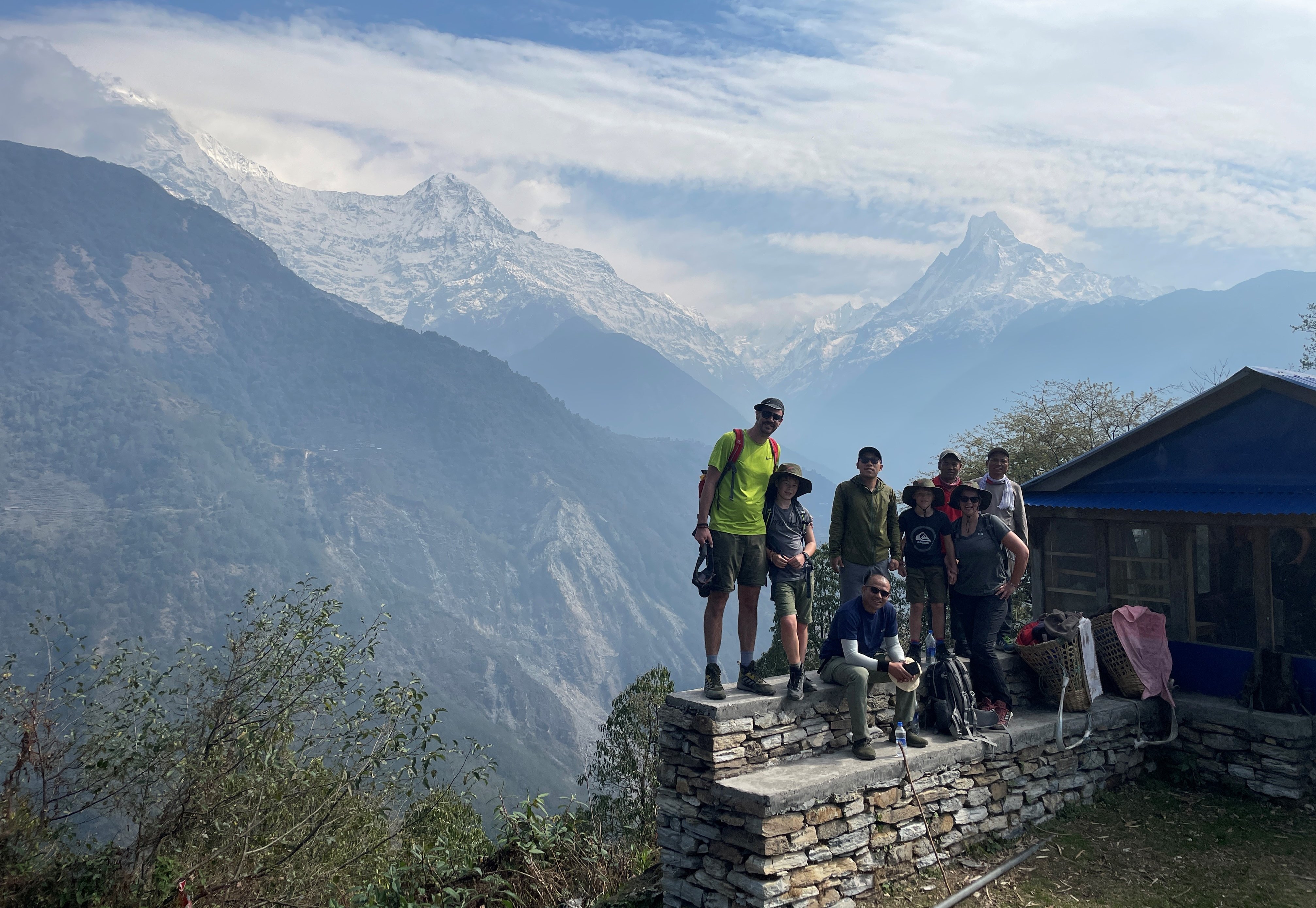 Nepal mit Kindern - Nepal Trekking mit Kindern - Familien beim Trekking am Annapurna