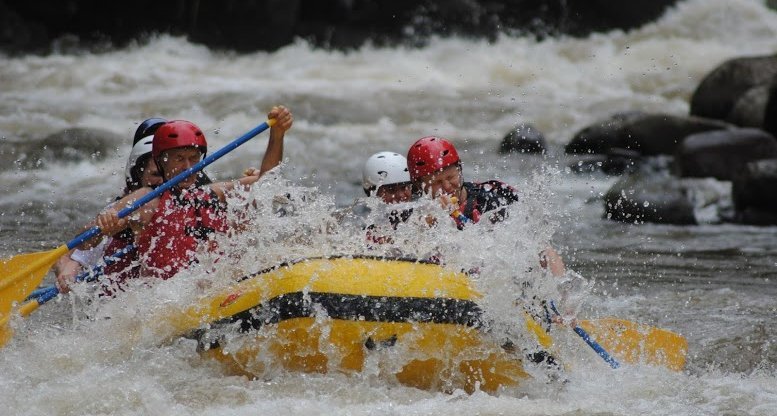 Abenteuerreisen mit Kindern - Nepal mit Kindern - Wildwasserrafting