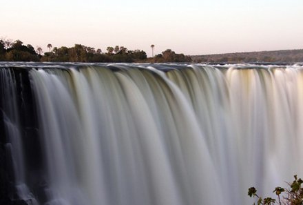 Botswana Familienreise - Botswana FIT - Victoria Fälle Wasser