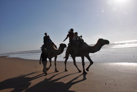 Familienreise Marokko - Marokko for family Summer - Kamelreiten am Strand