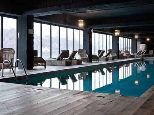 Georgien Familienurlaub - Pool Hotel Rooms in Kazbegi