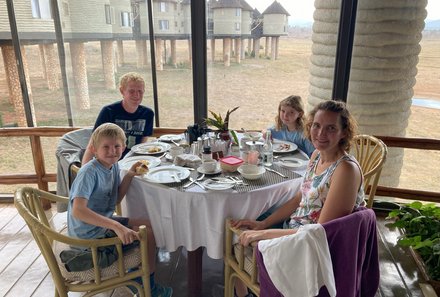 Kenia Familienreise - Kenia for family individuell - Best of Safari & Chale Island - Salt Lick Safari Lodge - Mittagessen
