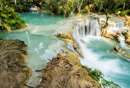 Laos und Vietnam Familienreise - Laos und Vietnam Reise mit Kindern - Naturpools Wasserfall