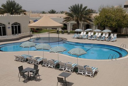 Oman Familienreise - Nizwa - Falaj Daris Hotel - Pool