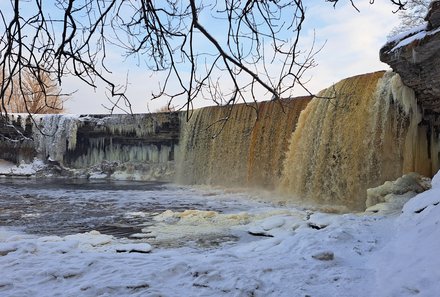 Familienreise Estland - Estland for family Winter - Jägala Wasserfall