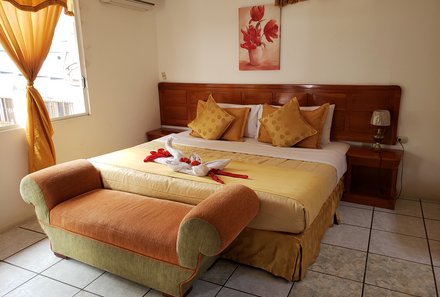 Galapagos Familienreise - Galapagos Family & Teens - Santa Cruz - Deja Vu - Zimmer Doppelbett