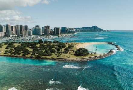 Hawaii Inselhopping for family individuell - Familienreise Hawaii mit Kindern - Blick auf Honolulu vom Meer
