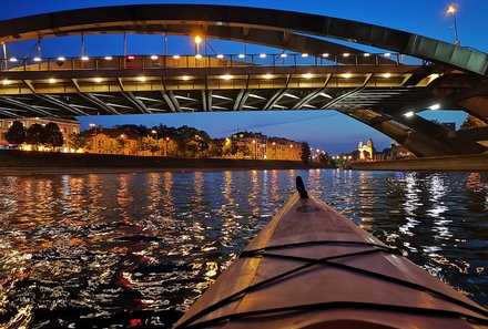 Baltikum Familienreise mit Kindern - Bootsfahrt am Abend