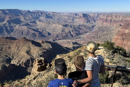 USA Familienreise - USA Westküste for family - Nadja Albrecht am Grand Canyon