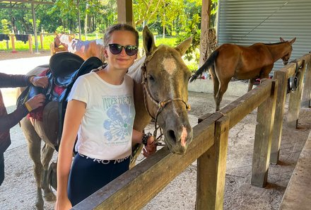 Familienreise Costa Rica - Costa Rica Family & Teens - Mädchen mit Pferd