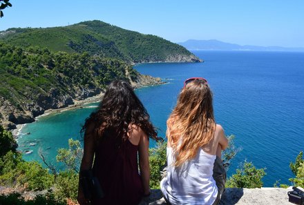 Griechenland Familienreise - Griechenland mit Teenagern - Teens mit Ausblick