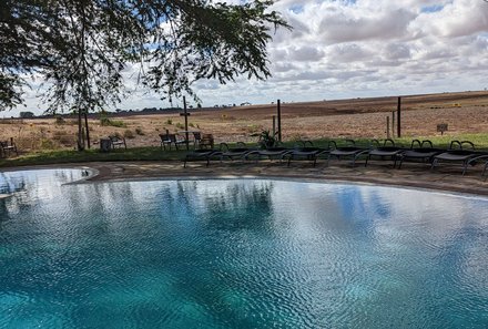 Kenia Familienreise - Kenia Family & Teens - Ashnil Aruba Lodge - Freizeit am Pool