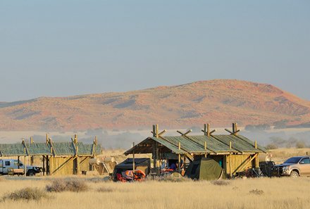 Namibia mit Kindern - Namibia for family individuell Dachzelt - Sossus Oasis Camp Außenansicht