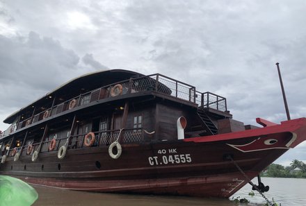 Vietnam Familienreise - Vietnam for family - Bassac Cruise - Schiff im Hafen