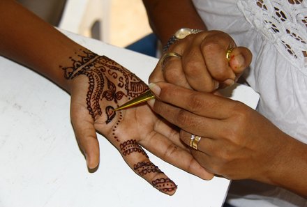 Sri Lanka mit Kindern - Sri Lanka for family - Henna Bemalung