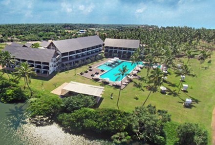 Sri Lanka mit Kindern - Waikkal - The Suriya Resort & Spa außen