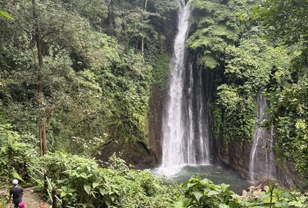 Bali mit Kindern - Bali for family - Blick auf den Red Coral Wasserfall