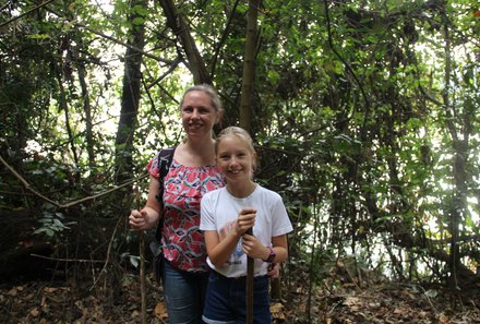 Tansania mit Kindern - Tansania Urlaub mit Kindern - Wanderung im Arusha Nationalpark