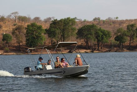 Namibia & Botswana mit Jugendlichen - Namibia & Botswana Family & Teens - Bootsfahrt über den Chobe Fluss