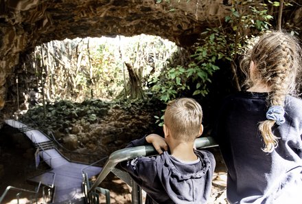  Australien for family - Australien Familienreise - Kinder Lavahöhlen